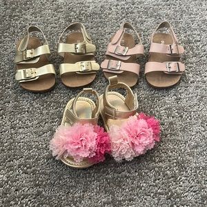 Bundle Old Navy Baby Sandals. 6-12. Two Pair (Extra Rising Star Sandal Size 6-9)
